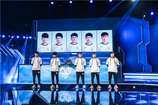 各国代表团 各国代表团