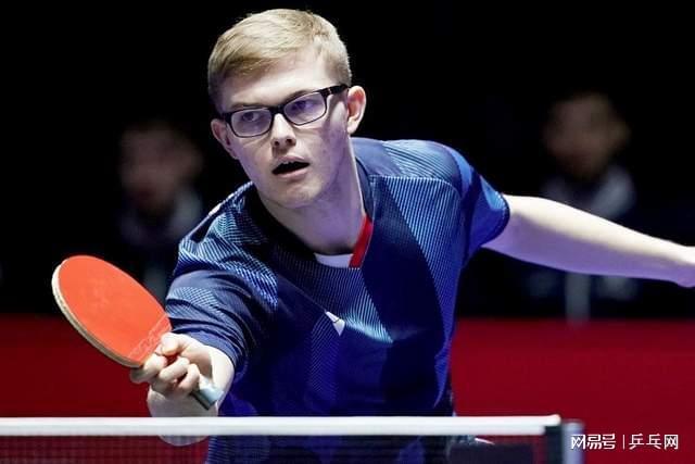 政府与媒体 政府与媒体